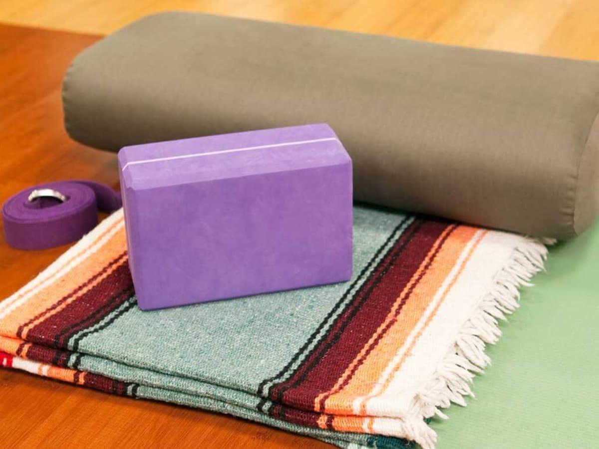 Essential‌ Yoga Props and ​Equipment: ⁣What You Really Need to Get⁣ Started