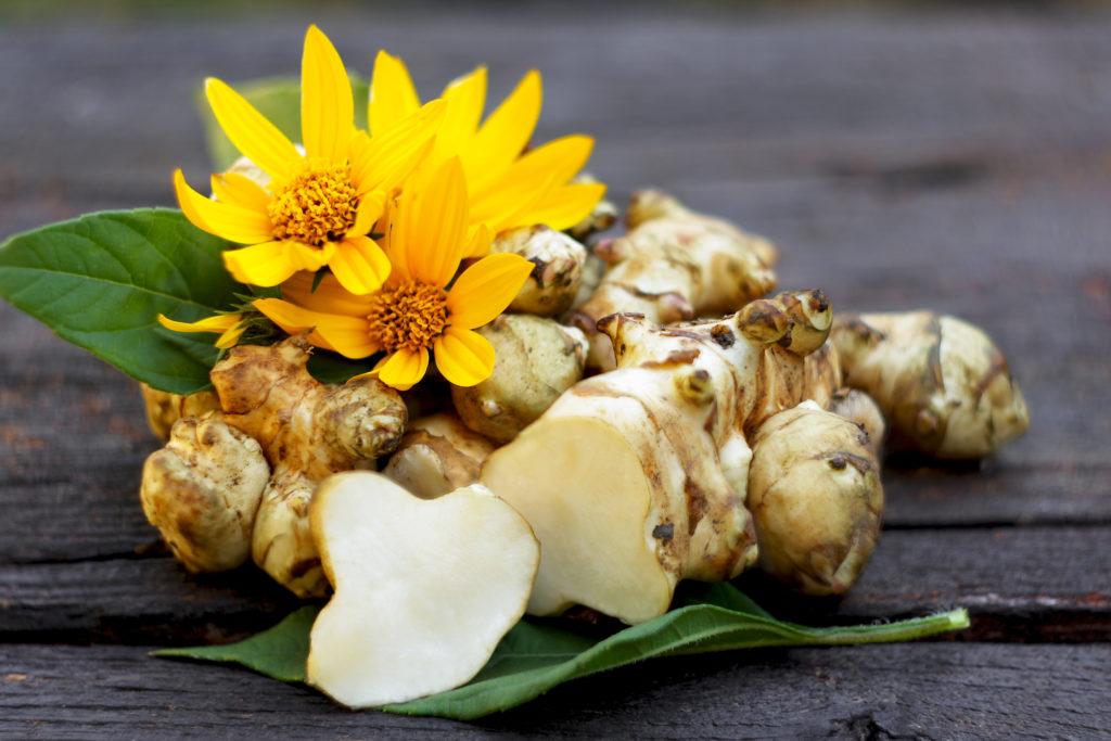 3) Sunchokes: Also known as Jerusalem artichokes, these knobby tubers are rich in inulin, great for gut health, and can be roasted or added to soups for a nutty taste